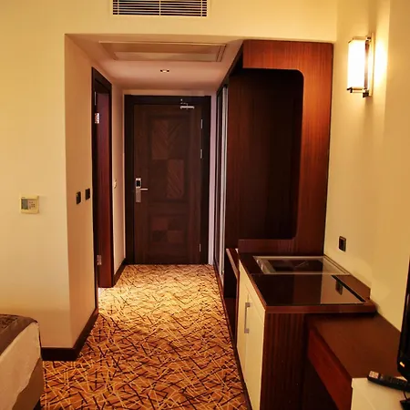 Yuecelen Mugla Gulagzi