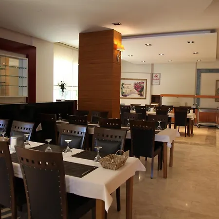 מלון Yuecelen Mugla 4*
