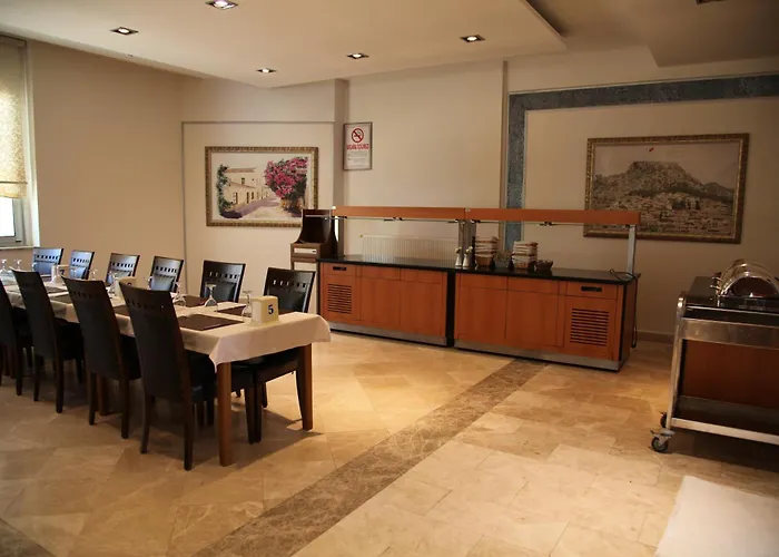 Yücelen Muğla Otel 4*